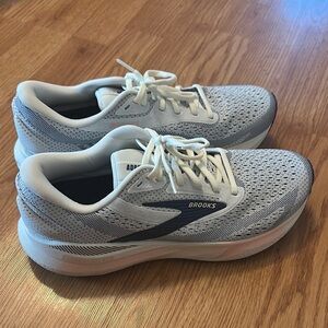 Brooks Women's Sneakers - Adrenaline 24 GTS